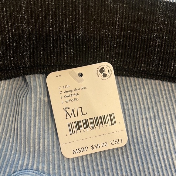 FREE People Movement Seamless Shorts Vintage Clear Skies M/L NWT - Picture 4 of 7